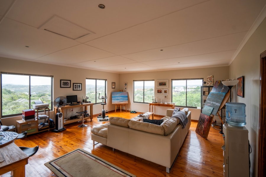 3 Bedroom Property for Sale in Seafield Eastern Cape